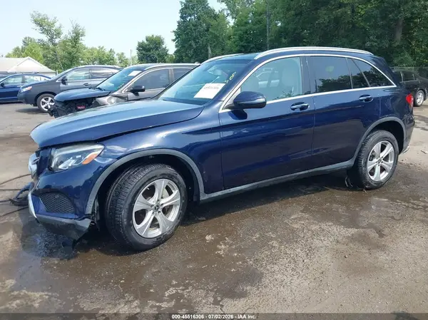 WDC0G4KB2HV004349 2017 MERCEDES-BENZ GLC - Image 2
