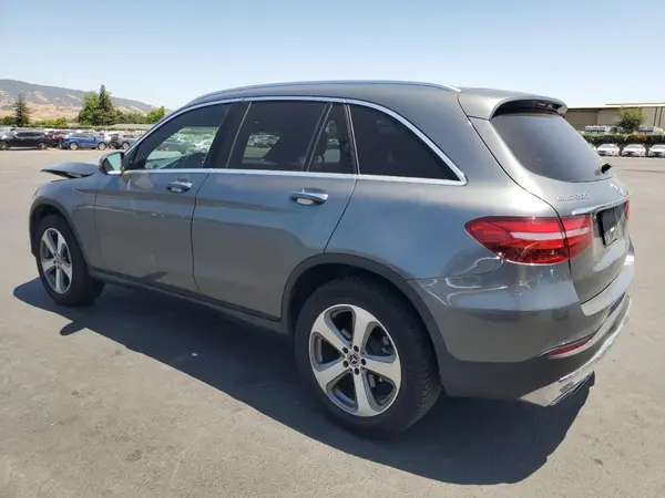 WDC0G4KB2HV011530 2017 MERCEDES-BENZ GLC - Image 2