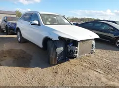 WDC0G4KB2HV012242 2017 MERCEDES-BENZ GLC