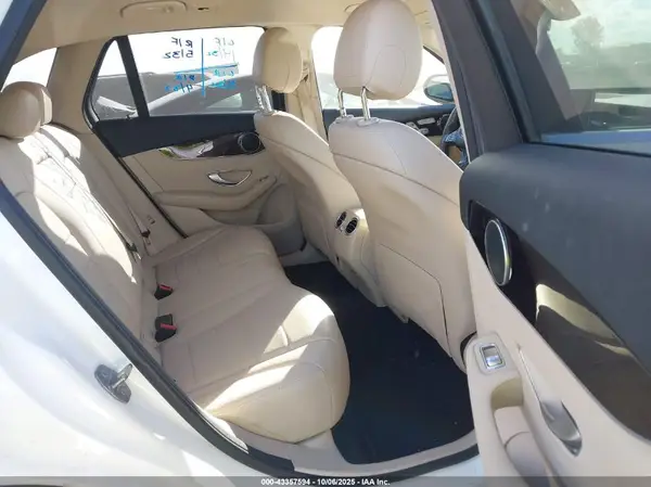 WDC0G4KB2HV012242 2017 MERCEDES-BENZ GLC - Image 8