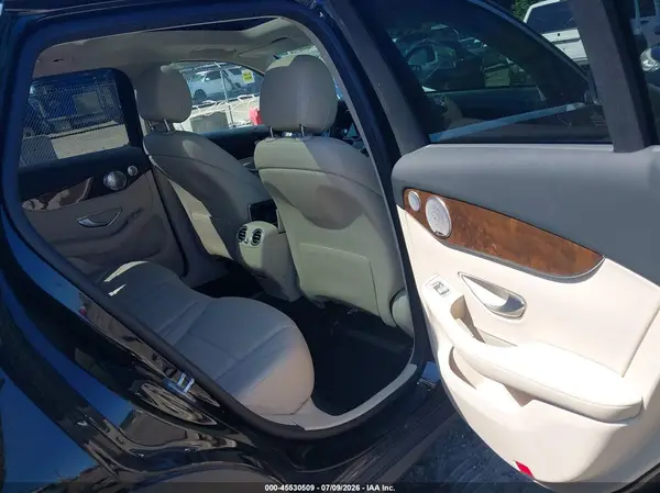 WDC0G4KB2HV013472 2017 MERCEDES-BENZ GLC - Image 8