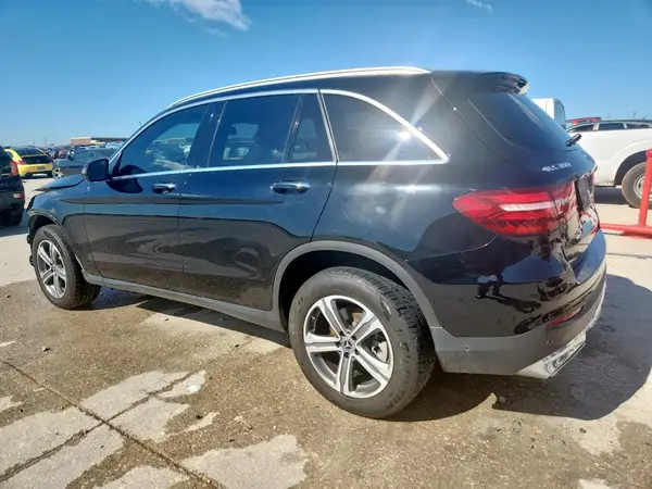 WDC0G4KB2JF305980 2018 MERCEDES-BENZ GLC - Image 2