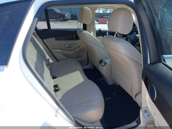 WDC0G4KB2JV014692 2018 MERCEDES-BENZ GLC - Image 8