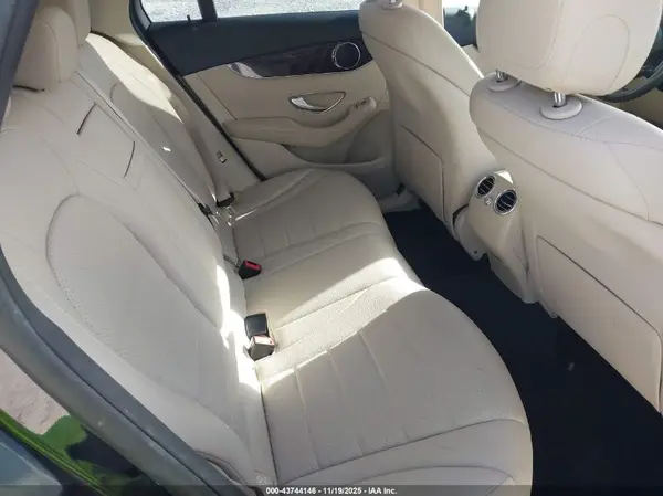 WDC0G4KB2JV015129 2018 MERCEDES-BENZ GLC - Image 8