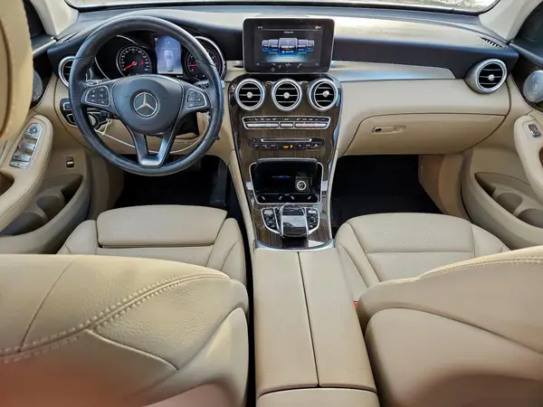 WDC0G4KB2JV043951 2018 MERCEDES-BENZ GLC - Image 8