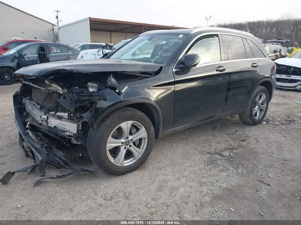 WDC0G4KB2JV045649 2018 MERCEDES-BENZ GLC - Image 2