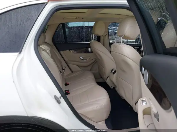 WDC0G4KB2JV046333 2018 MERCEDES-BENZ GLC - Image 8