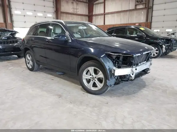 WDC0G4KB2JV050513 2018 MERCEDES-BENZ GLC - Image 1