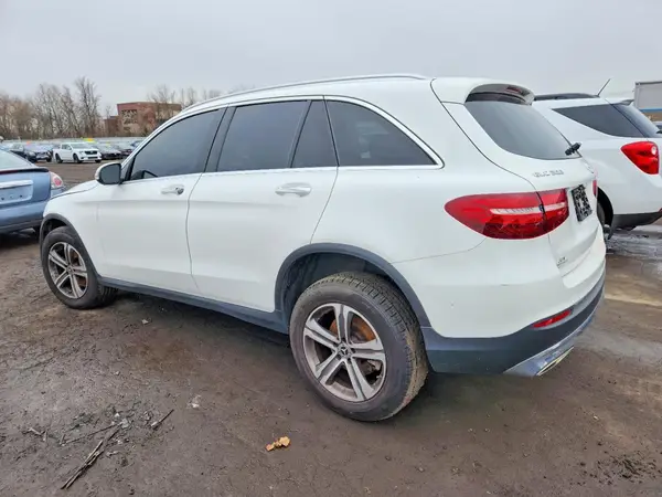 WDC0G4KB2JV053170 2018 MERCEDES-BENZ GLC - Image 2