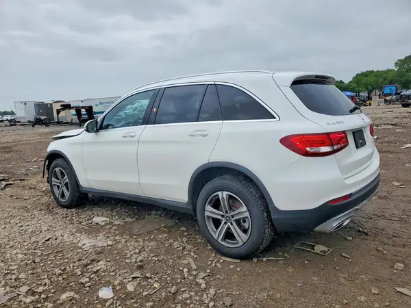 WDC0G4KB2JV055663 2018 MERCEDES-BENZ GLC - Image 2