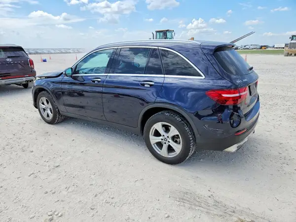 WDC0G4KB2JV058806 2018 MERCEDES-BENZ GLC - Image 2