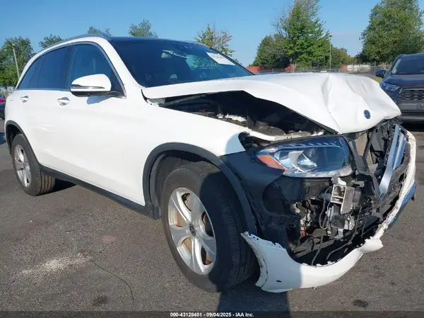 WDC0G4KB2JV068932 2018 MERCEDES-BENZ GLC - Image 1