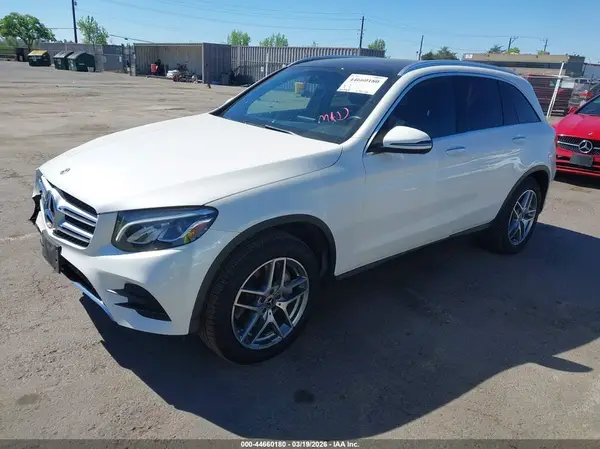 WDC0G4KB2JV072754 2018 MERCEDES-BENZ GLC - Image 2