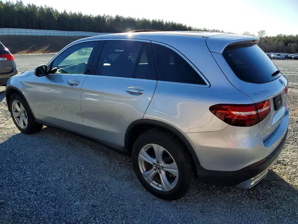 WDC0G4KB2JV075458 2018 MERCEDES-BENZ GLC - Image 2