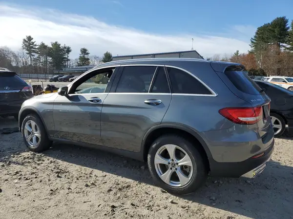 WDC0G4KB2JV075864 2018 MERCEDES-BENZ GLC - Image 2