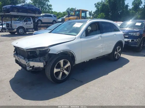 WDC0G4KB2JV081387 2018 MERCEDES-BENZ GLC - Image 2