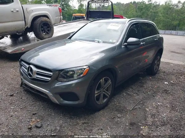 WDC0G4KB2JV091613 2018 MERCEDES-BENZ GLC - Image 2
