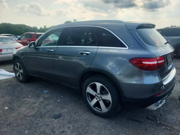 WDC0G4KB2JV092289 2018 MERCEDES-BENZ GLC - Image 2