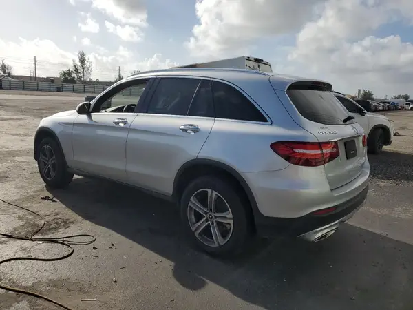 WDC0G4KB2JV102108 2018 MERCEDES-BENZ GLC - Image 2