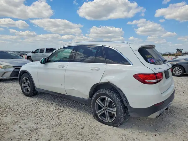 WDC0G4KB2JV111567 2018 MERCEDES-BENZ GLC - Image 2