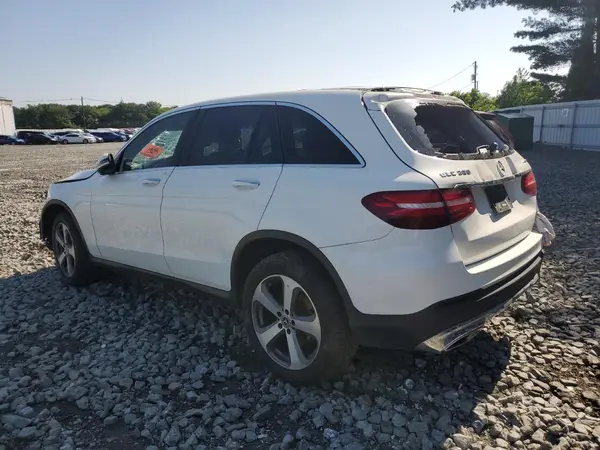 WDC0G4KB2K1000171 2019 MERCEDES-BENZ GLC - Image 2