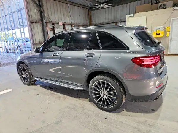 WDC0G4KB2KF597731 2019 MERCEDES-BENZ GLC - Image 2