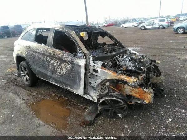 WDC0G4KB2KF623566 2019 MERCEDES-BENZ GLC