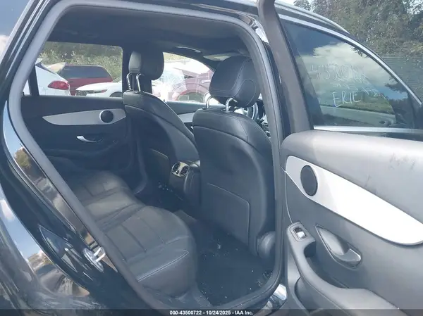WDC0G4KB2KF661895 2019 MERCEDES-BENZ GLC - Image 8