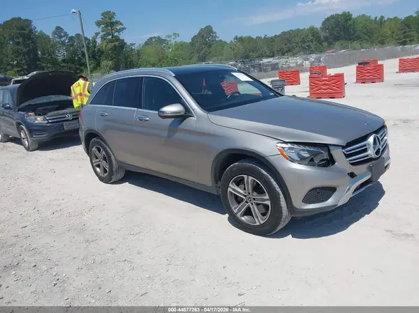 WDC0G4KB2KV124210 2019 MERCEDES-BENZ GLC - Image 1