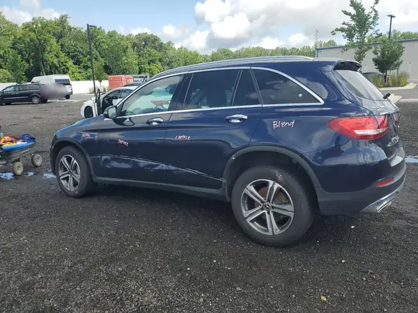 WDC0G4KB2KV129827 2019 MERCEDES-BENZ GLC - Image 2
