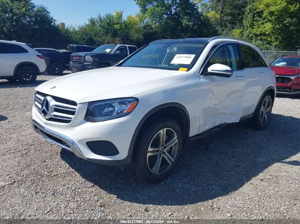 WDC0G4KB2KV162391 2019 MERCEDES-BENZ GLC - Image 2