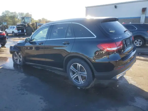 WDC0G4KB2KV164447 2019 MERCEDES-BENZ GLC - Image 2