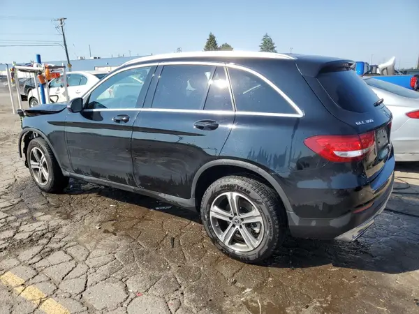 WDC0G4KB2KV168157 2019 MERCEDES-BENZ GLC - Image 2