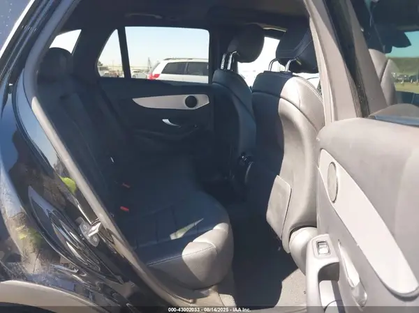 WDC0G4KB2KV184925 2019 MERCEDES-BENZ GLC - Image 8