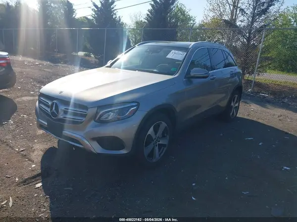 WDC0G4KB2KV194337 2019 MERCEDES-BENZ GLC - Image 2