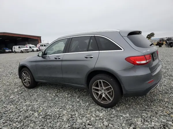 WDC0G4KB3GF014011 2016 MERCEDES-BENZ GLC - Image 2