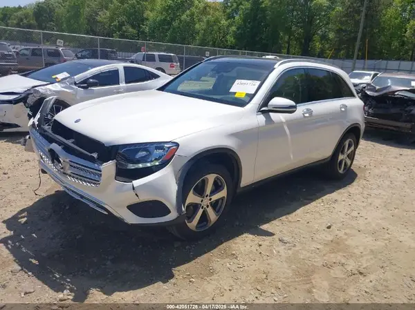WDC0G4KB3GF055710 2016 MERCEDES-BENZ GLC - Image 2