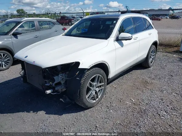 WDC0G4KB3GF060664 2016 MERCEDES-BENZ GLC - Image 2