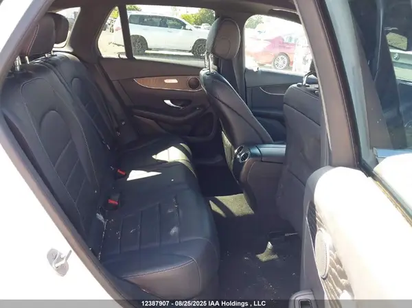 WDC0G4KB3GF060664 2016 MERCEDES-BENZ GLC - Image 8
