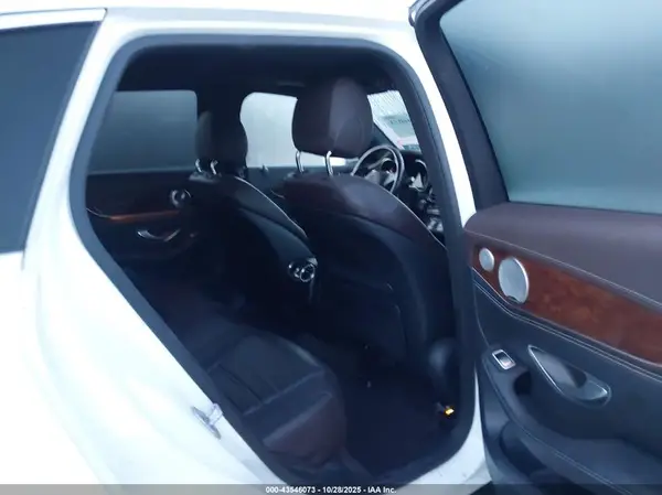 WDC0G4KB3GF061037 2016 MERCEDES-BENZ GLC - Image 8