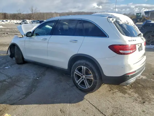 WDC0G4KB3GF085242 2016 MERCEDES-BENZ GLC - Image 2