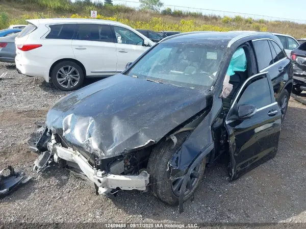 WDC0G4KB3GF097441 2016 MERCEDES-BENZ GLC - Image 2