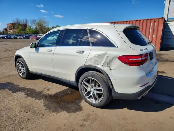 WDC0G4KB3GF101052 2016 MERCEDES-BENZ GLC - Image 2