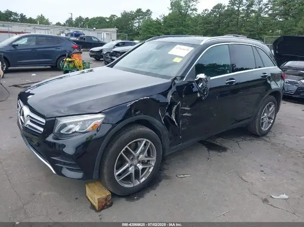 WDC0G4KB3HF124395 2017 MERCEDES-BENZ GLC - Image 2
