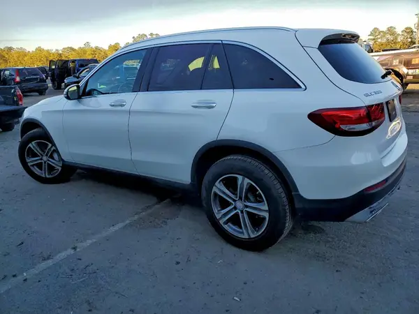 WDC0G4KB3HF143612 2017 MERCEDES-BENZ GLC - Image 2