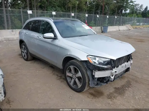 WDC0G4KB3HF145327 2017 MERCEDES-BENZ GLC - Image 1
