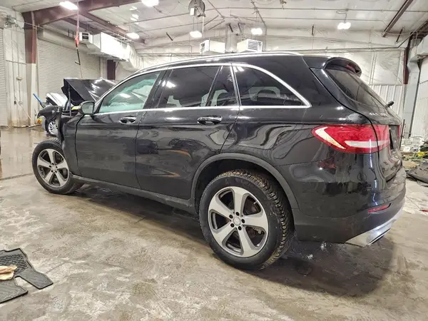 WDC0G4KB3HF146185 2017 MERCEDES-BENZ GLC - Image 2