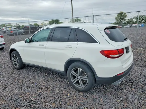 WDC0G4KB3HF152889 2017 MERCEDES-BENZ GLC - Image 2