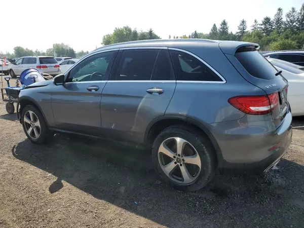 WDC0G4KB3HF160281 2017 MERCEDES-BENZ GLC - Image 2