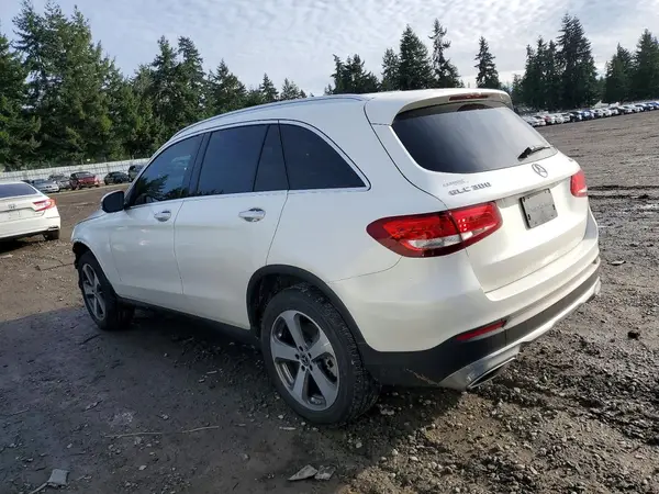 WDC0G4KB3HF204490 2017 MERCEDES-BENZ GLC - Image 2